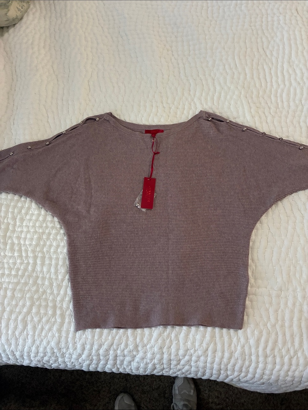 Jennifer Lopez Mauve Ribbed Batwing Sweater with Shoulder Button Detail size M